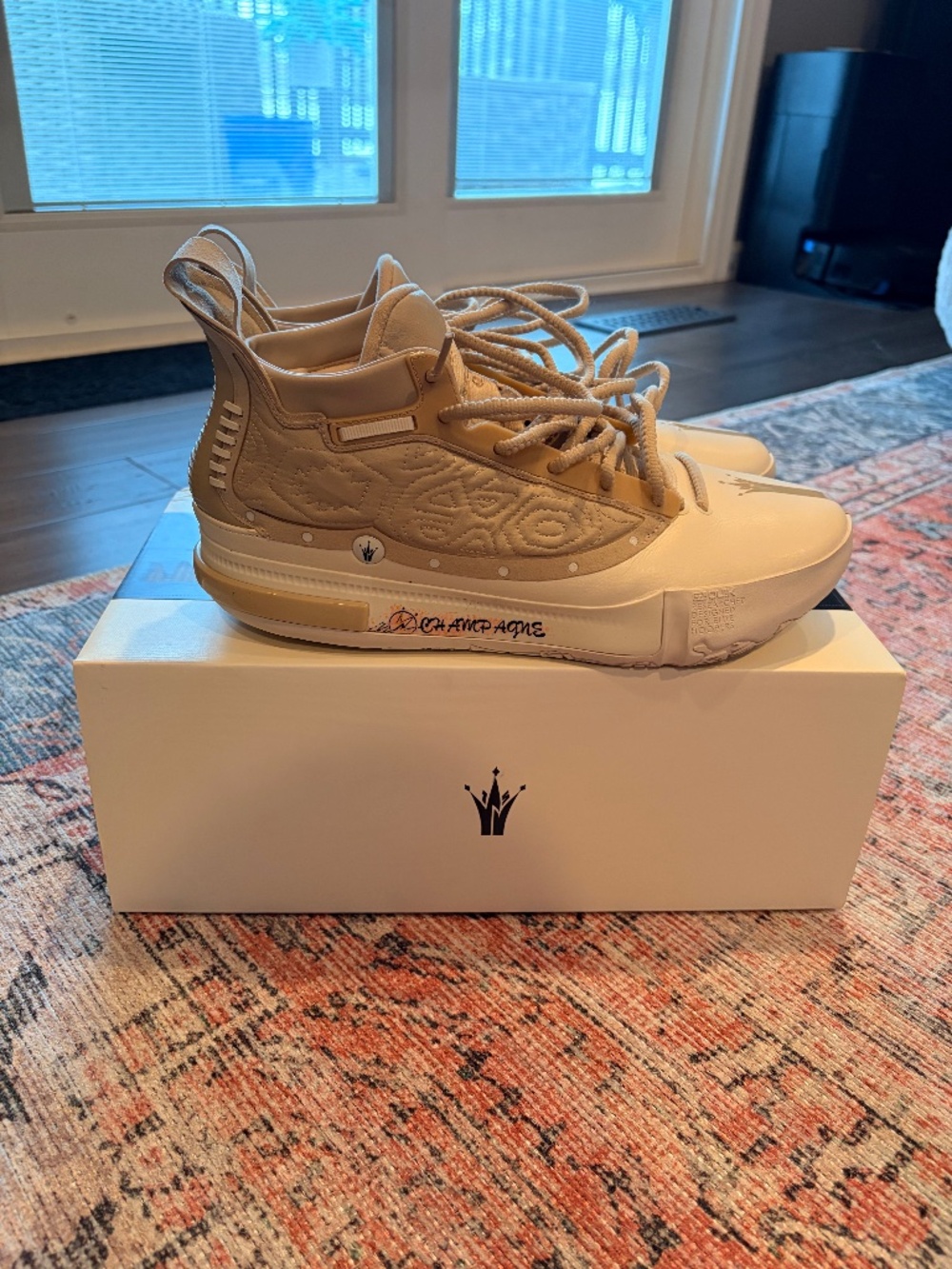 NIKOLA JOKIC Joker 1 "Champagne" SIZE 10